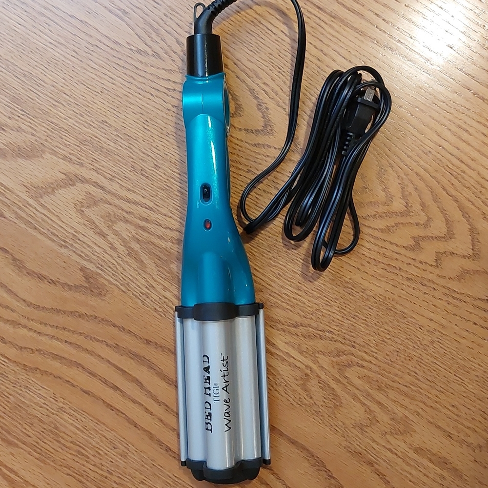 TGI BedHead Wave Artist Hair Heat Tool